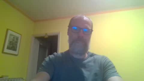 Snapshot of tomasmilian77 chatting on 18, 12, 2025 Tomas Milian online show from 18, 12, 2025