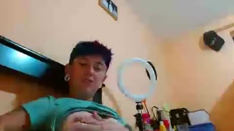 Snapshot of tomboyblue chatting on 22, 6, 2026 Blue online show from 22, 6, 2026