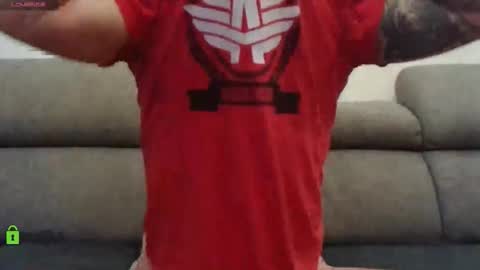 Snapshot of tomhardic chatting on 6, 11, 2025 TOM online show from 6, 11, 2025