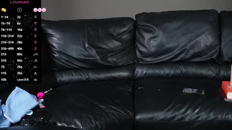 Tomi Michelle online show from 6, 1, 2025