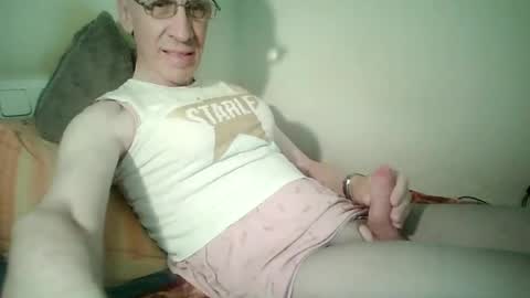 Snapshot of tomislav321 chatting on 22, 6, 2026 tomislav321 online show from 22, 6, 2026