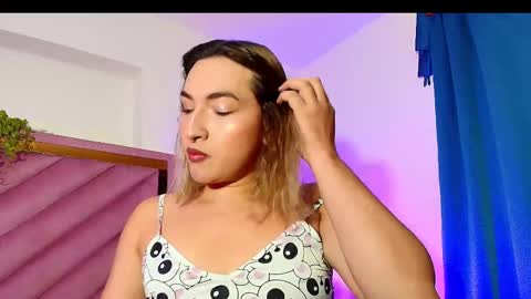   online show from 21, 10, 2025