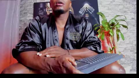 Snapshot of tommike388 chatting on 20, 1, 2025 Tom Mike online show from 20, 1, 2025