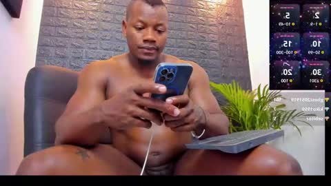 Snapshot of tommike388 chatting on 2, 3, 2025 Tom Mike online show from 2, 3, 2025