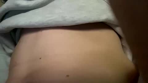 Snapshot of tommit84 chatting on 15, 12, 2025 tommit84 online show from 15, 12, 2025