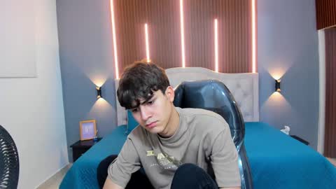 Tommy  online show from 21, 9, 2025