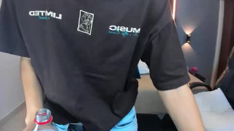 Tommy  online show from 13, 11, 2025