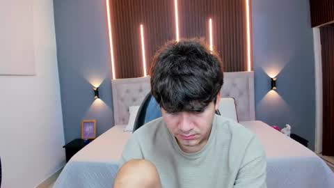 Snapshot of tommy18__ chatting on 16, 12, 2025 Tommy online show from 16, 12, 2025