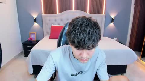 Snapshot of tommy18__ chatting on 30, 4, 2026 Tommy online show from 30, 4, 2026