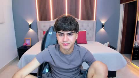 Snapshot of tommy18__ chatting on 2, 5, 2026 Tommy online show from 2, 5, 2026