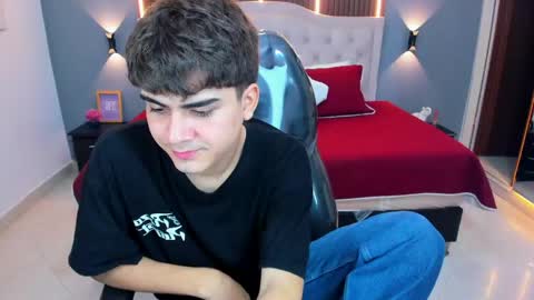Snapshot of tommy18__ chatting on 15, 5, 2026 Tommy online show from 15, 5, 2026