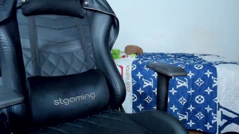 Twitter BreddTommy IG tommy bredd online show from 15, 1, 2025