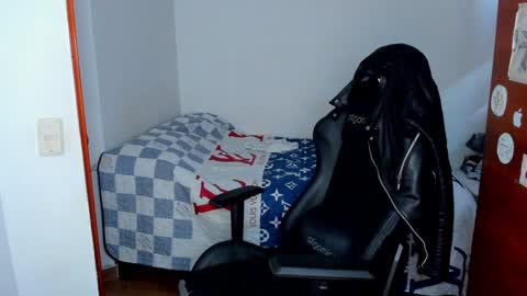 Twitter BreddTommy IG tommy bredd online show from 16, 1, 2025