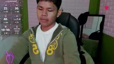 Snapshot of tommy_cherry chatting on 20, 11, 2025 Tommy online show from 20, 11, 2025