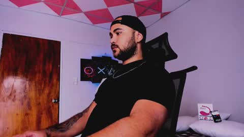 tommy_sccott online show from 16, 2, 2025