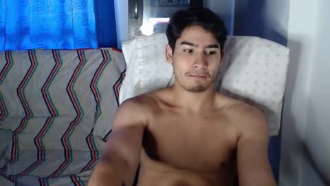 Snapshot of tommycutee21 chatting on 2, 12, 2025 tommycutee21 online show from 2, 12, 2025