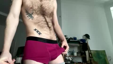 Snapshot of tommyg6420 chatting on 28, 10, 2025 First Show ever 3 online show from 28, 10, 2025