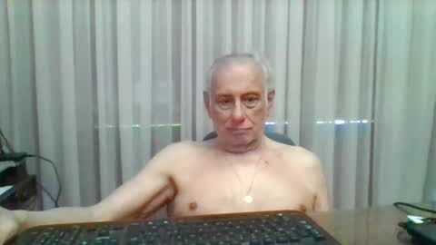 Snapshot of tommylecock chatting on 2, 11, 2025 tommylecock online show from 2, 11, 2025