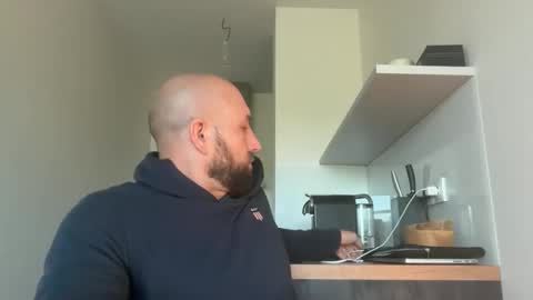 Thomas Fit online show from 17, 9, 2025