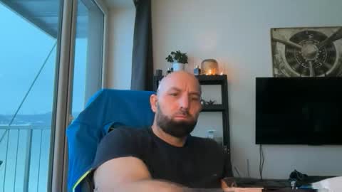 Snapshot of tommyx01 chatting on 14, 1, 2026 Thomas Fit online show from 14, 1, 2026