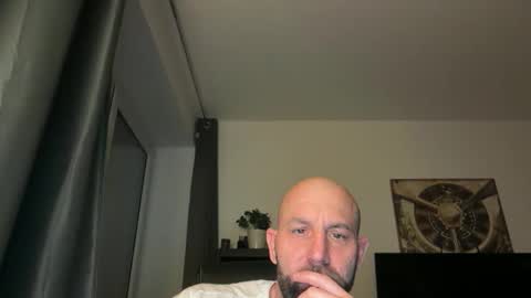 Snapshot of tommyx01 chatting on 14, 1, 2026 Thomas Fit online show from 14, 1, 2026