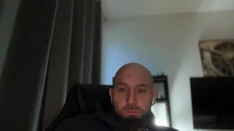 Snapshot of tommyx01 chatting on 5, 2, 2026 Thomas Fit online show from 5, 2, 2026