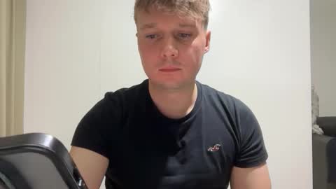 tomsky2703 online show from 16, 4, 2026