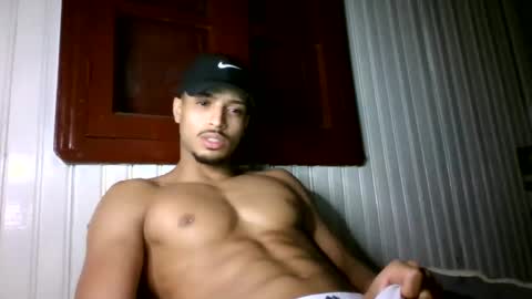 Snapshot of tomtresor chatting on 20, 12, 2025 tomtresor online show from 20, 12, 2025