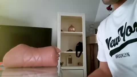 Snapshot of tomy2908 chatting on 4, 11, 2025 tomy2908 online show from 4, 11, 2025