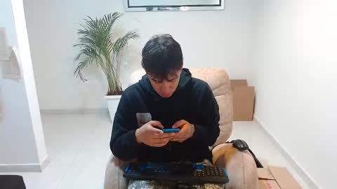 Snapshot of tomy337271 chatting on 22, 12, 2025 tomy337271 online show from 22, 12, 2025