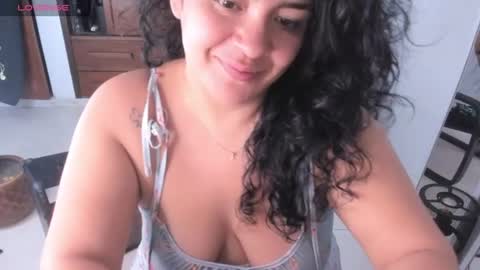 Snapshot of ton_amourrx chatting on 22, 7, 2026 lady blue online show from 22, 7, 2026
