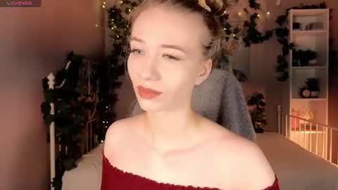 Snapshot of toni_ray chatting on 22, 6, 2026 Tony online show from 22, 6, 2026