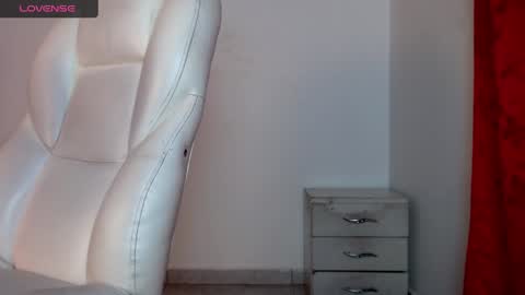 TONI BELMONT online show from 31, 12, 2024