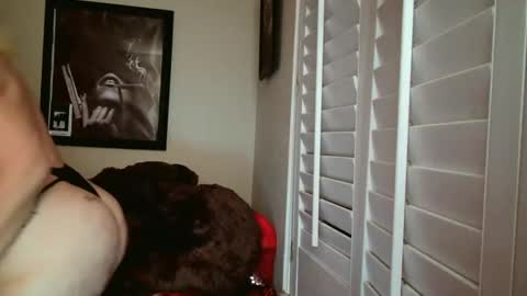 Snapshot of tonitones chatting on 9, 2, 2025 Honeys Snow Bunny online show from 9, 2, 2025