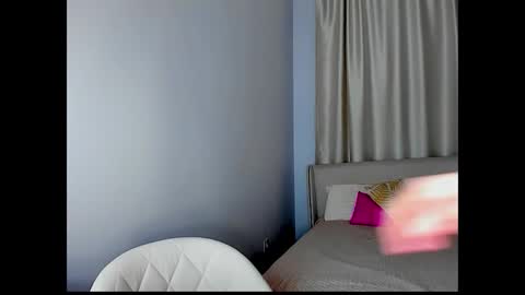 Snapshot of tony_and_alice chatting on 15, 12, 2025 Tony and Alice online show from 15, 12, 2025