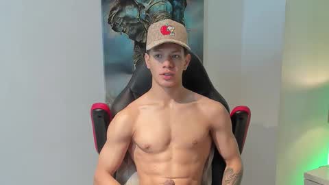 Snapshot of tony_petrov chatting on 10, 9, 2025 tony_petrov online show from 10, 9, 2025