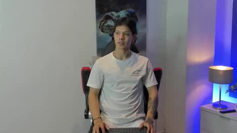 Snapshot of tony_petrov chatting on 13, 9, 2025 tony_petrov online show from 13, 9, 2025