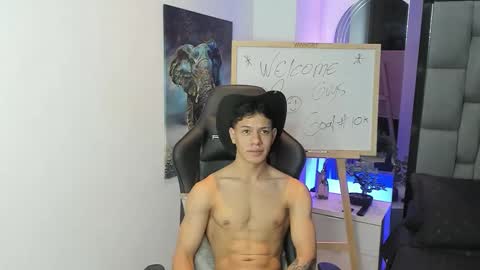 Snapshot of tony_petrov chatting on 10, 10, 2025 tony_petrov online show from 10, 10, 2025