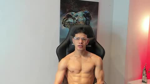 Snapshot of tony_petrov chatting on 17, 10, 2025 tony_petrov online show from 17, 10, 2025