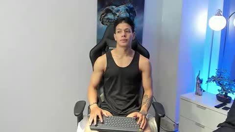 Snapshot of tony_petrov chatting on 28, 10, 2025 tony_petrov online show from 28, 10, 2025