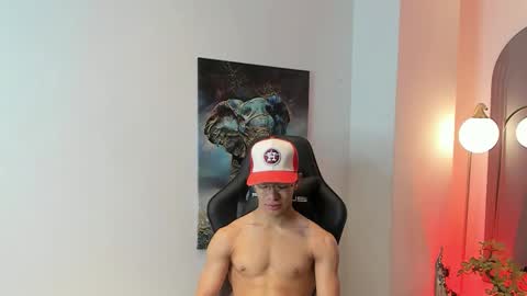 Snapshot of tony_petrov chatting on 1, 11, 2025 tony_petrov online show from 1, 11, 2025