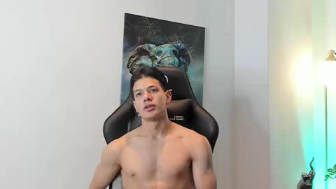 Snapshot of tony_petrov chatting on 23, 11, 2025 tony_petrov online show from 23, 11, 2025