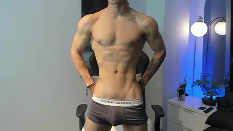 Snapshot of tony_petrov chatting on 25, 11, 2025 tony_petrov online show from 25, 11, 2025