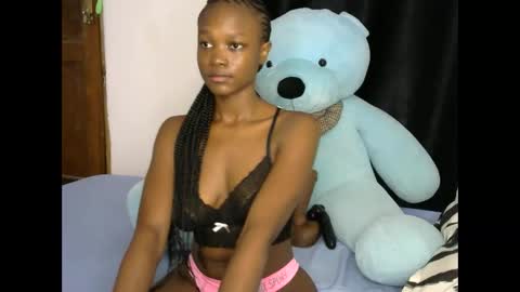 Snapshot of tonya_tash7 chatting on 3, 2, 2025 tonya tash7 online show from 3, 2, 2025