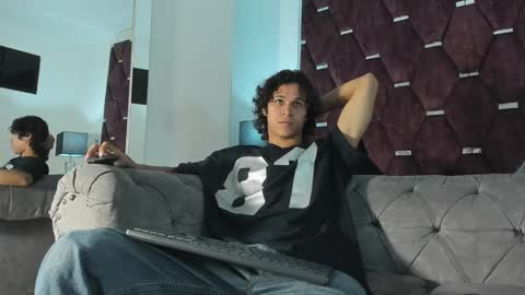 Tony Benedetti online show from 1, 4, 2026