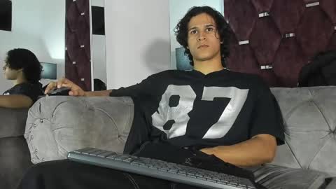 Tony Benedetti online show from 17, 4, 2026