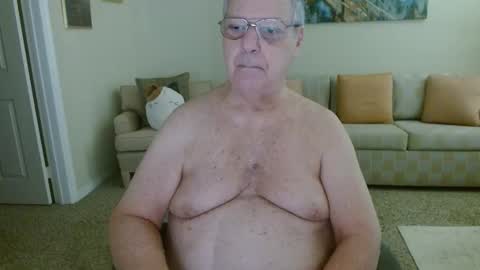 Snapshot of tonysview12000 chatting on 24, 10, 2025 tonysview12000 online show from 24, 10, 2025