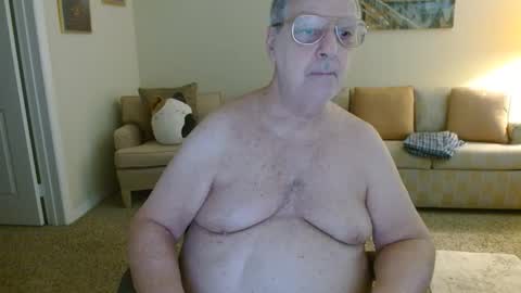 Snapshot of tonysview12000 chatting on 6, 1, 2026 tonysview12000 online show from 6, 1, 2026