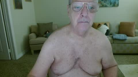 Snapshot of tonysview12000 chatting on 22, 6, 2026 tonysview12000 online show from 22, 6, 2026