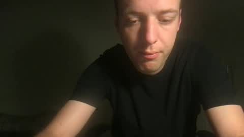 Snapshot of toohottobetrue21 chatting on 28, 9, 2025 Max online show from 28, 9, 2025